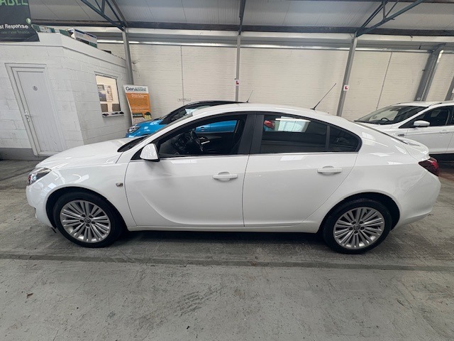 Used Vauxhall Insignia 2014 for sale - 76126302: Photo 7