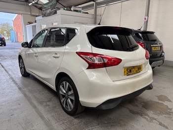 Used Nissan Pulsar 2017 for sale - 76392082: Photo