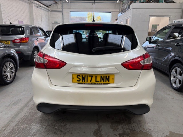 Used Nissan Pulsar 2017 for sale - 76392082: Photo 5