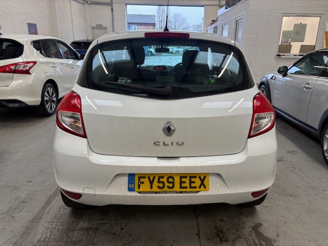 Used Renault Clio 2009 for sale - 76600143: Photo 6