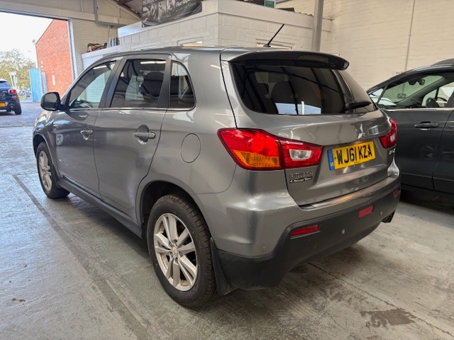 Used Mitsubishi ASX 2011 for sale - 76392049: Photo 3