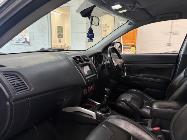 Used Mitsubishi ASX 2011 for sale - 76392049: Photo 8