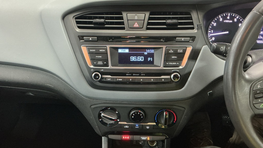 Used Hyundai i20 2016 for sale - 76893328: Photo 11