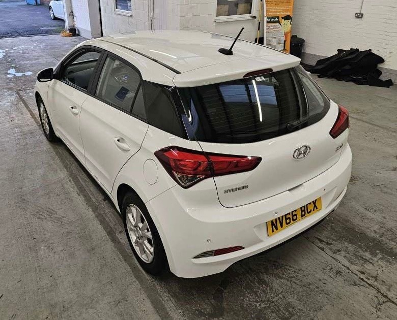 Used Hyundai i20 2016 for sale - 76893328: Photo 16
