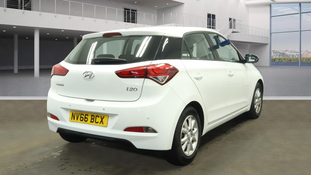 Used Hyundai i20 2016 for sale - 76893328: Photo 4