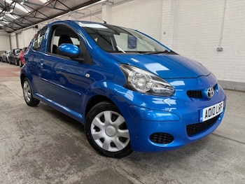 2010 (10) - 1.0 VVT-i Blue 3dr