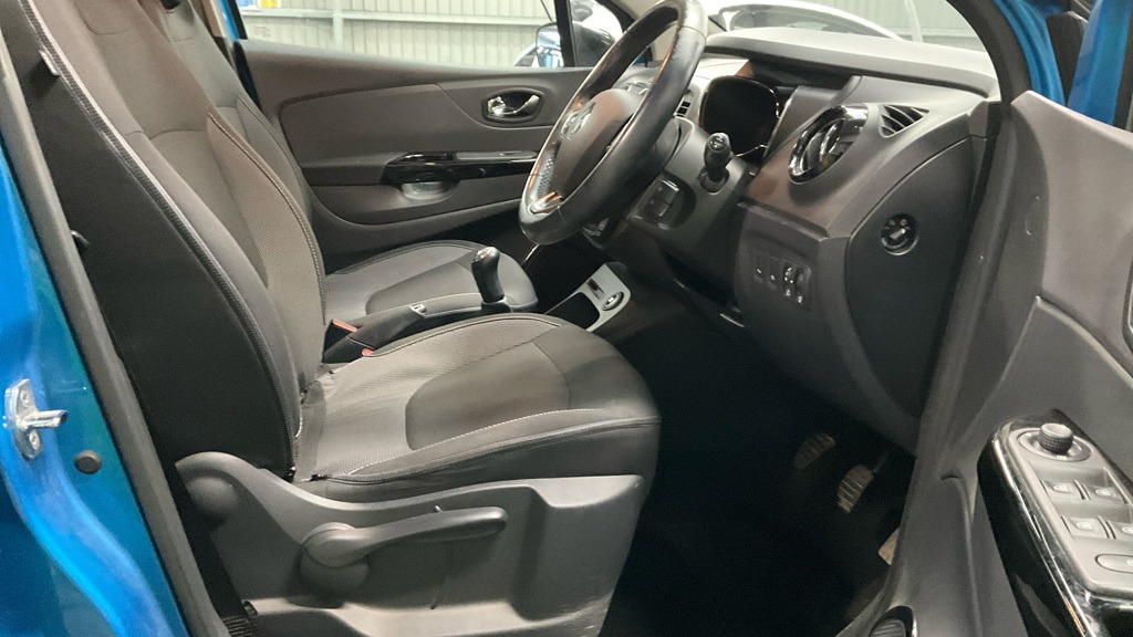 Used Renault Captur 2016 for sale - 78177137: Photo 8