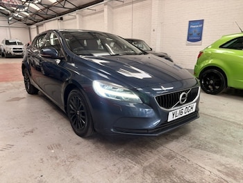 Used Volvo V40 2016 for sale - 79331669: Photo