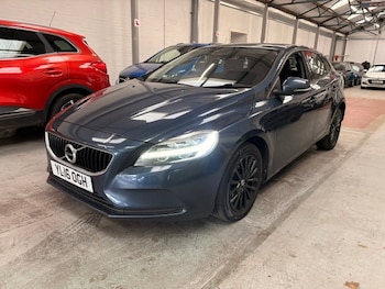 Used Volvo V40 2016 for sale - 79331669: Photo
