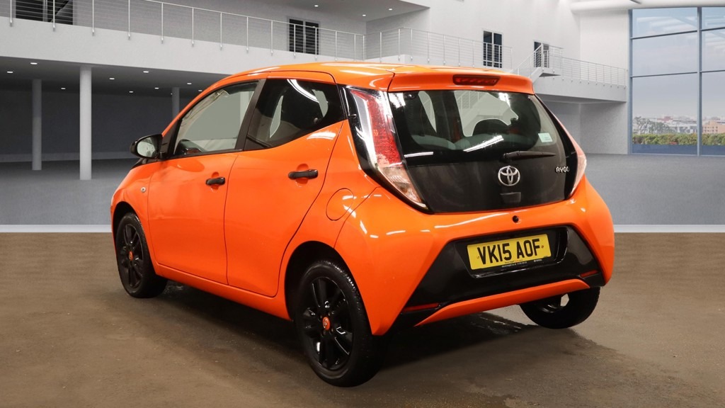 Used Toyota AYGO 2015 for sale - 76532284: Photo 3