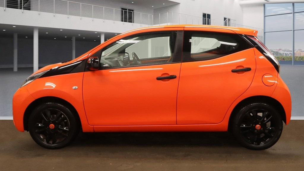 Used Toyota AYGO 2015 for sale - 76532284: Photo 7