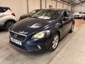 Used Volvo V40 2014 for sale - 79380667: Photo