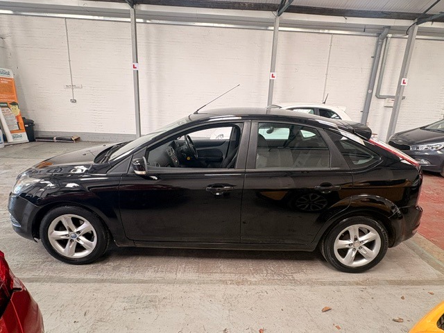 Used Ford Focus 2009 for sale - 78081429: Photo 7