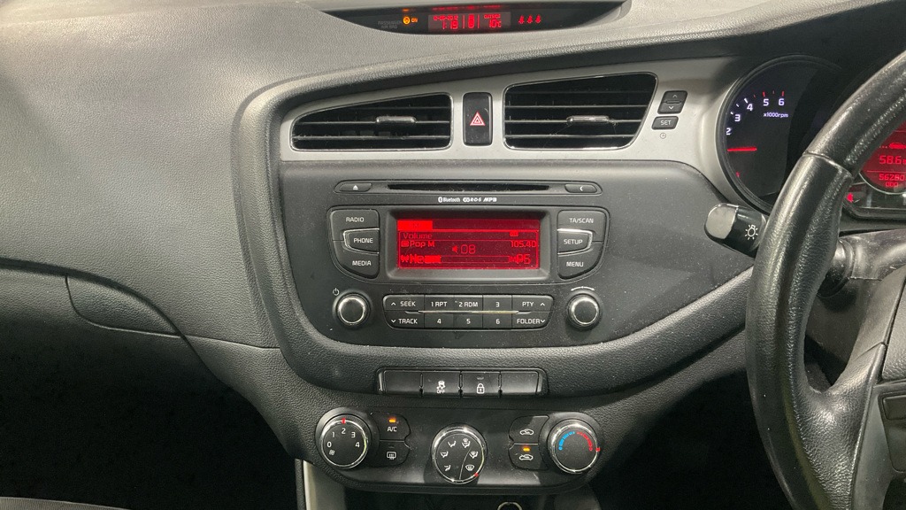 Used Kia Ceed 2015 for sale - 77915484: Photo 9