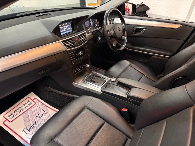 Used Mercedes-Benz E Class 2009 for sale - 76792492: Photo 12