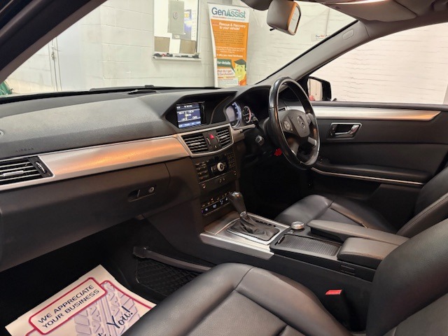 Used Mercedes-Benz E Class 2009 for sale - 76792492: Photo 45