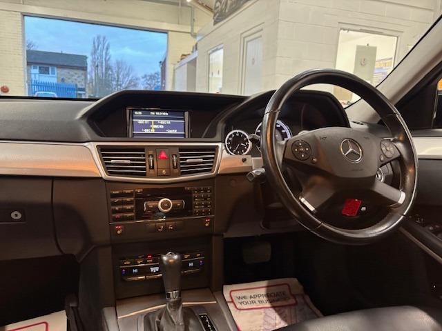 Used Mercedes-Benz E Class 2009 for sale - 76792492: Photo 48