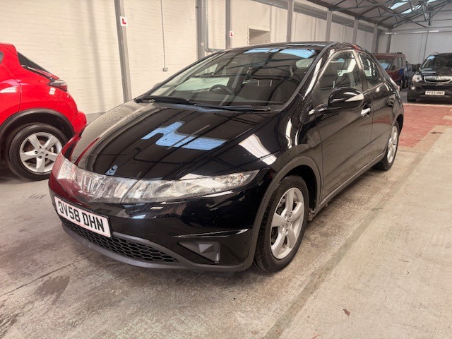 Used Honda Civic 2008 for sale - 77167772: Photo 2