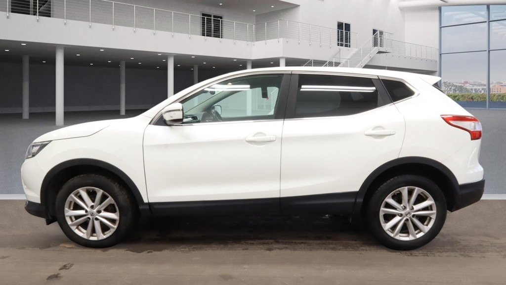 Used Nissan Qashqai 2015 for sale - 77716021: Photo 7