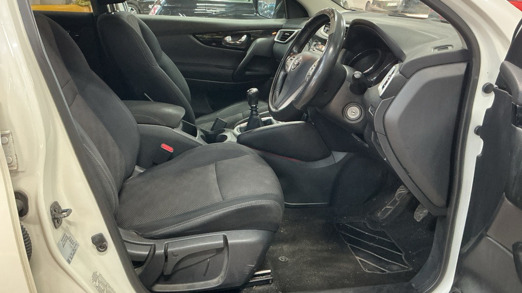 Used Nissan Qashqai 2015 for sale - 77716021: Photo 8