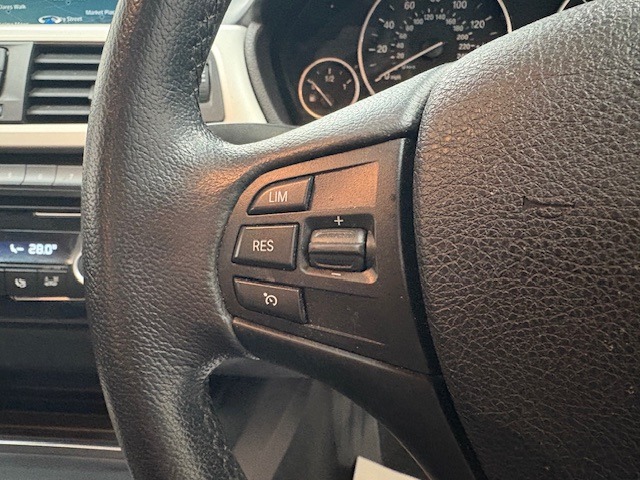 Used BMW 3 Series 2016 for sale - 76114149: Photo 22