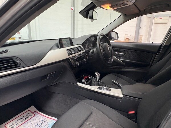 Used BMW 3 Series 2016 for sale - 76114149: Photo 9