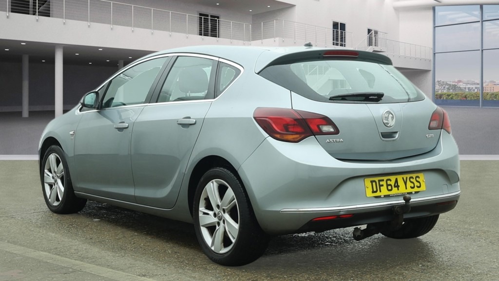 Used Vauxhall Astra 2015 for sale - 77715596: Photo 3