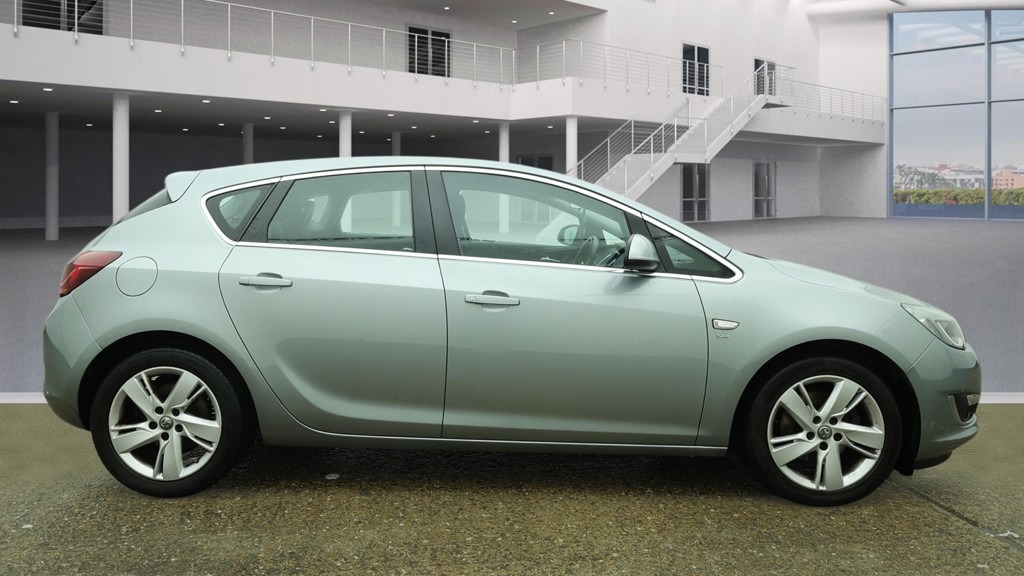 Used Vauxhall Astra 2015 for sale - 77715596: Photo 6