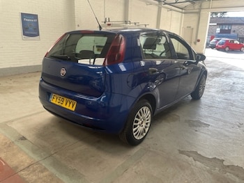 Used Fiat Grande Punto 2009 for sale - 77137021: Photo