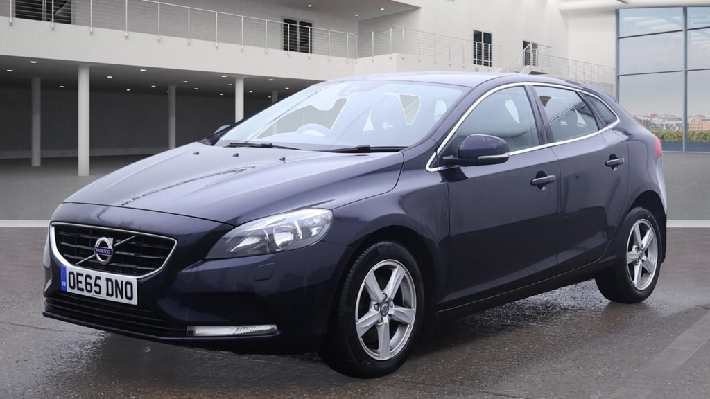 Used Volvo V40 2015 for sale - 76602707: Photo 2