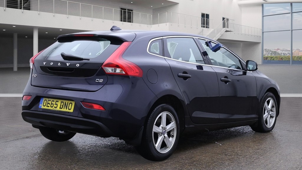 Used Volvo V40 2015 for sale - 76602707: Photo 4