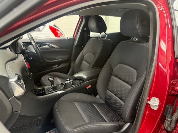 Used Infiniti Q30 2017 for sale - 76005071: Photo 33