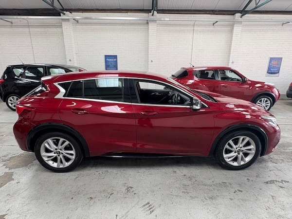 Used Infiniti Q30 2017 for sale - 76005071: Photo 6