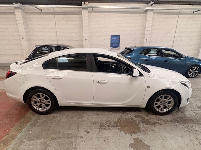 Used Vauxhall Insignia 2014 for sale - 76958709: Photo 16