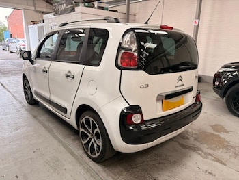 Used Citroen C3 Picasso 2016 for sale - 79420851: Photo