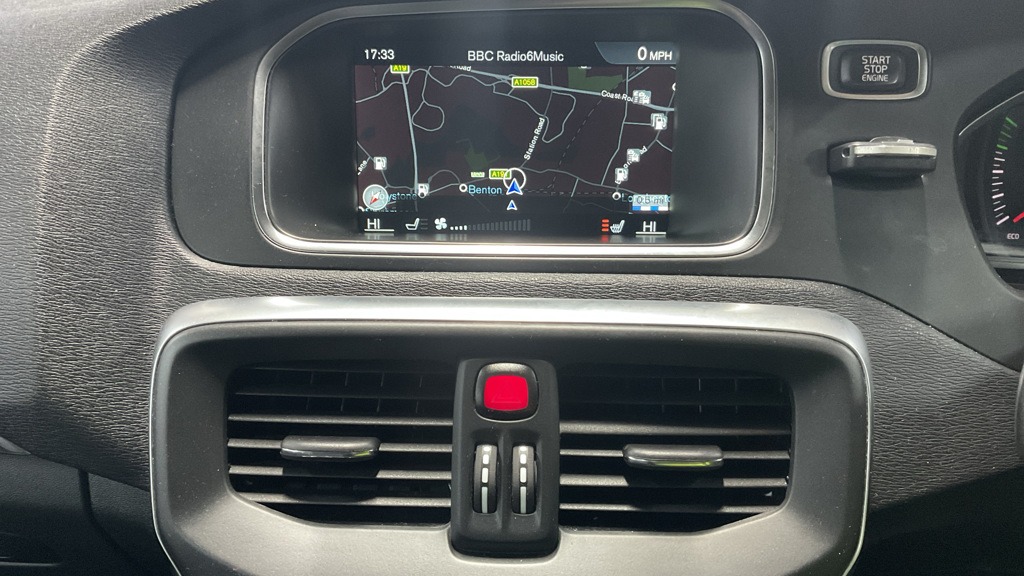 Used Volvo V40 2015 for sale - 77716235: Photo 11