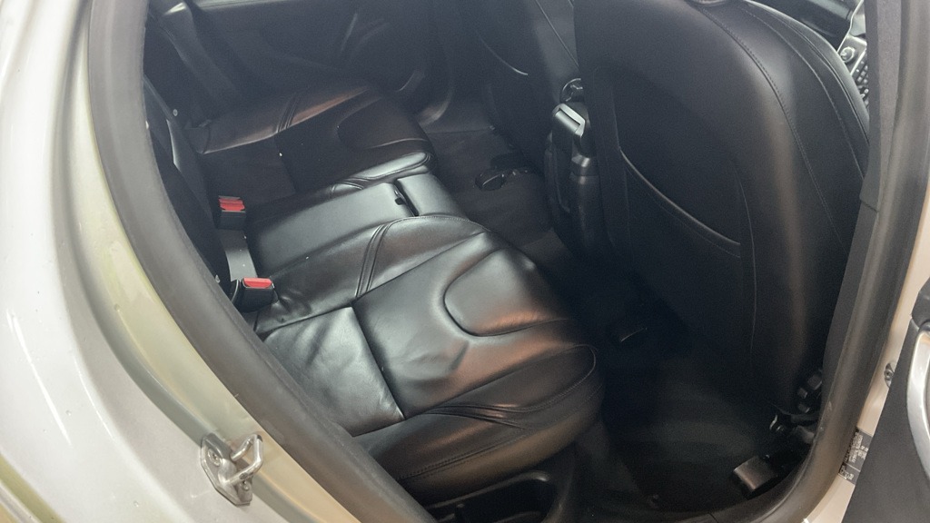 Used Volvo V40 2015 for sale - 77716235: Photo 9