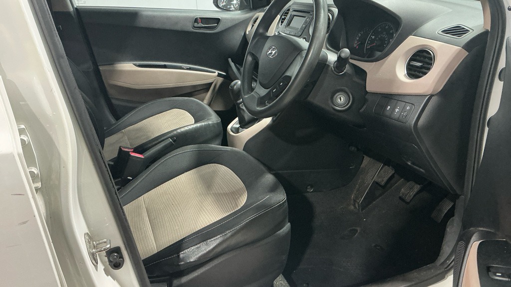Used Hyundai i10 2014 for sale - 77431686: Photo 8