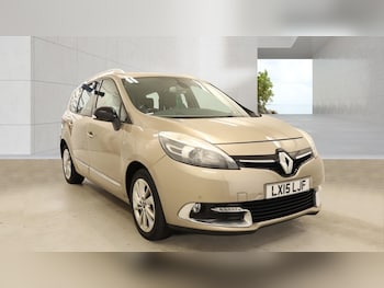 Used Renault Grand Scenic 2015 for sale - 78252246: Photo