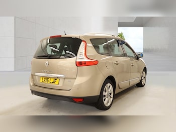Used Renault Grand Scenic 2015 for sale - 78252246: Photo
