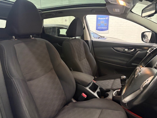 Used Nissan Qashqai 2016 for sale - 76532501: Photo 14