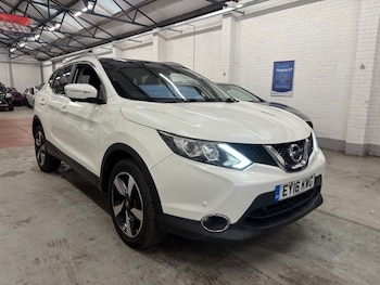 Used Nissan Qashqai 2016 for sale - 76532501: Photo