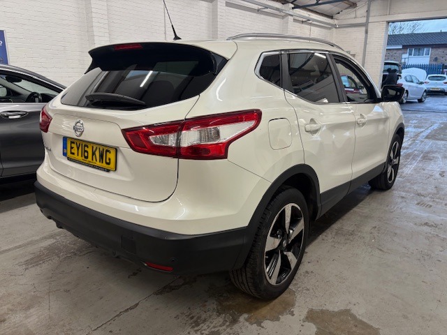 Used Nissan Qashqai 2016 for sale - 76532501: Photo 4