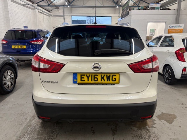 Used Nissan Qashqai 2016 for sale - 76532501: Photo 6
