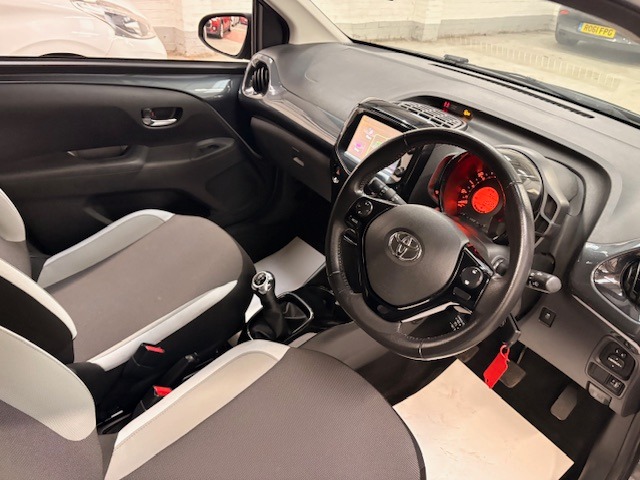 Used Toyota AYGO 2017 for sale - 77491035: Photo 22