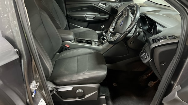 Used Ford Kuga 2017 for sale - 76157447: Photo 8