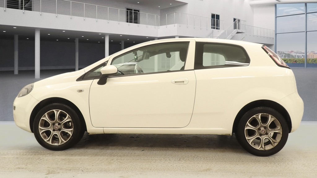 Used Fiat Punto 2015 for sale - 77716219: Photo 7