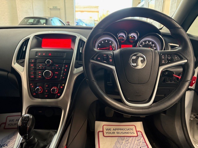 Used Vauxhall Astra 2015 for sale - 76449713: Photo 10