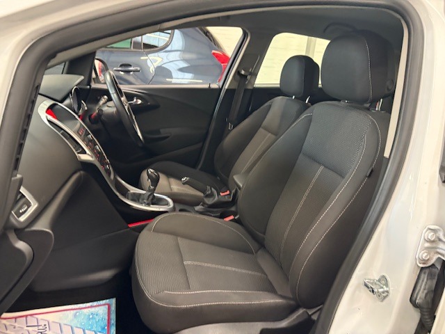 Used Vauxhall Astra 2015 for sale - 76449713: Photo 26