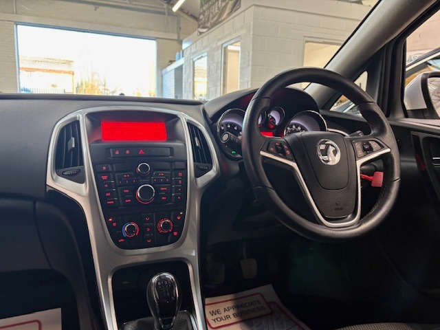 Used Vauxhall Astra 2015 for sale - 76449713: Photo 28